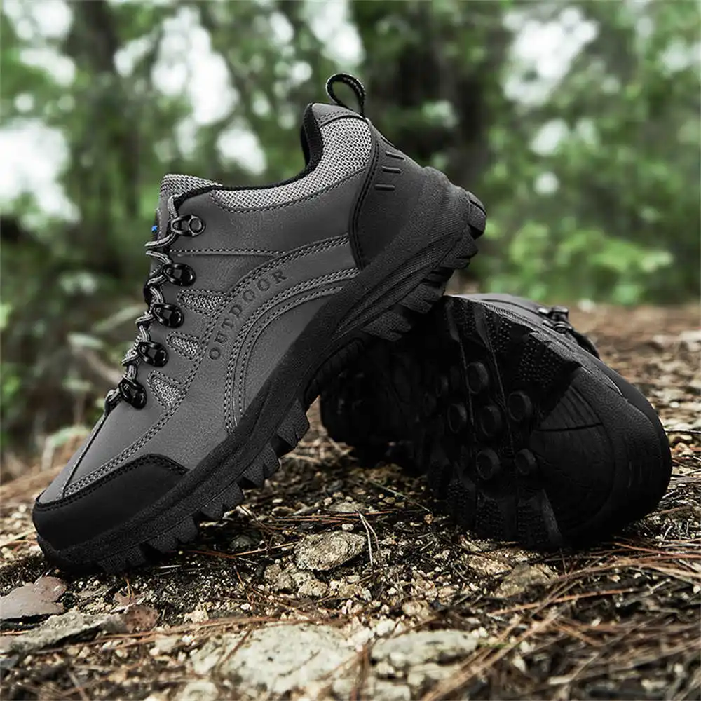 Tech Office Wear Men - Sepatu Badminton untuk pria, sepatu olahraga